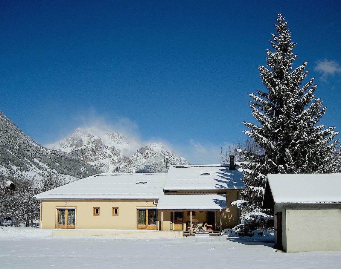 Chambres d'Hôtes la Pierre d'Oran LʼArgentière-la-Bessée Extérieur photo