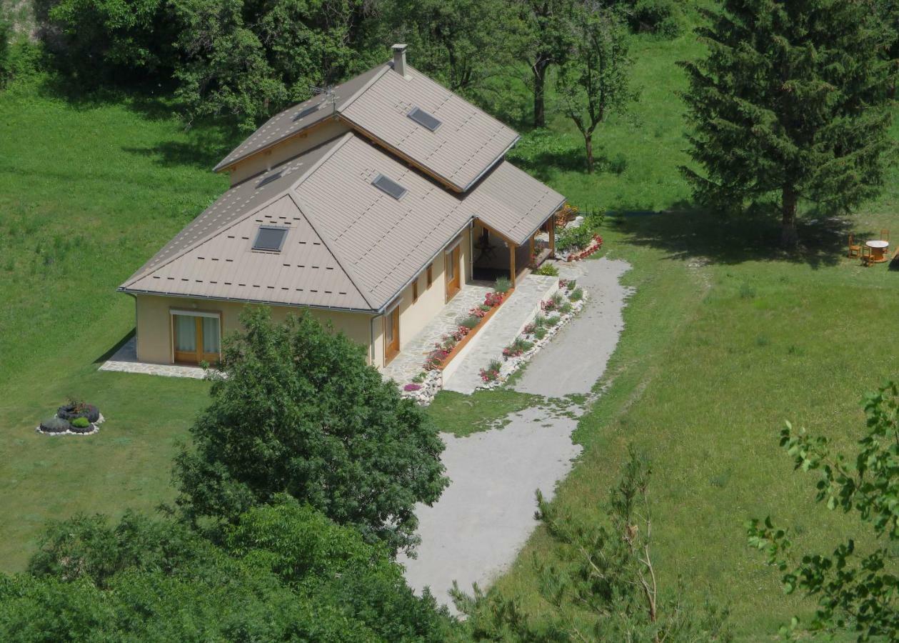 Chambres d'Hôtes la Pierre d'Oran LʼArgentière-la-Bessée Extérieur photo